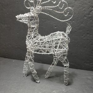 SILVER-TONE Wire **Reindeer** Statue Holiday Table Decor